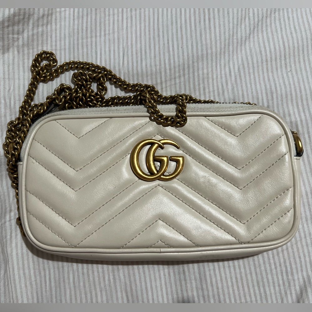 Gucci GG Marmont Chain Crossbody Bag Matelasse Leather Mini / Mystic White